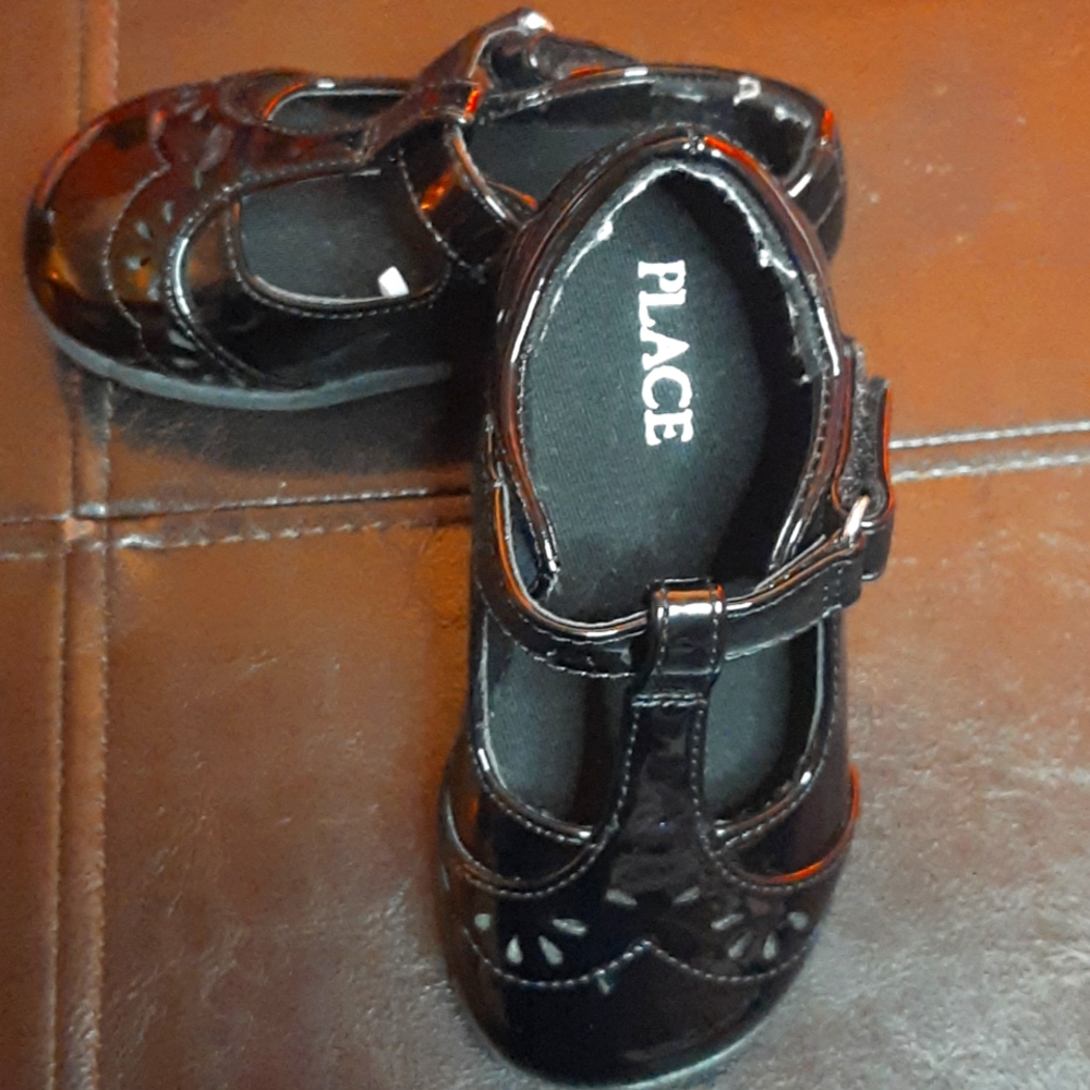 The Children's Place Toddler Girl 100% Faux Leather Uniform Tstrap dress shoes